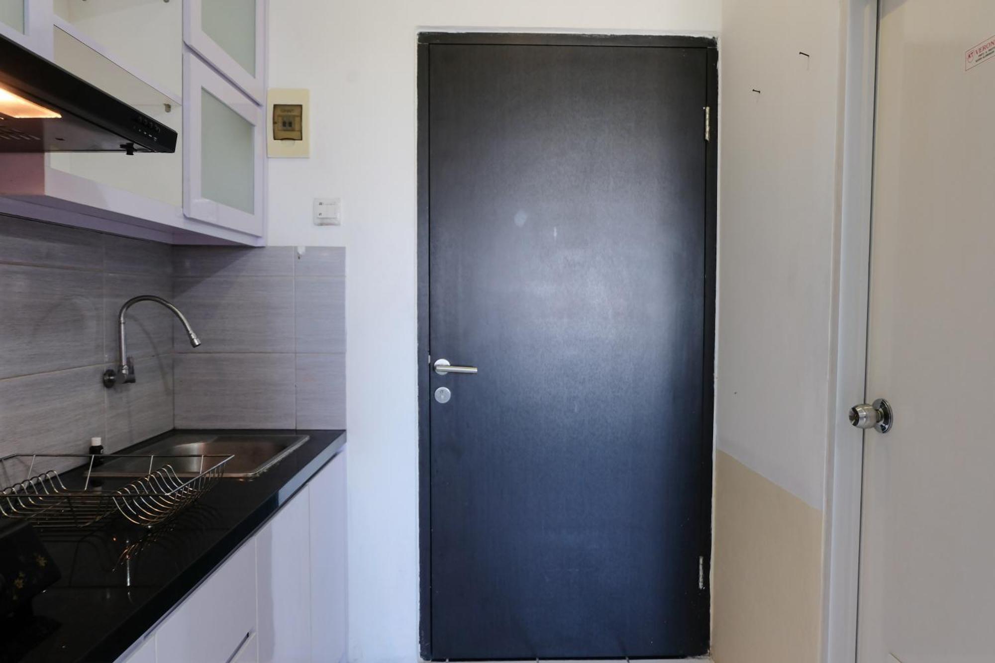Apartemen Good And Comfy 2br At Grand Afrika By Travelio